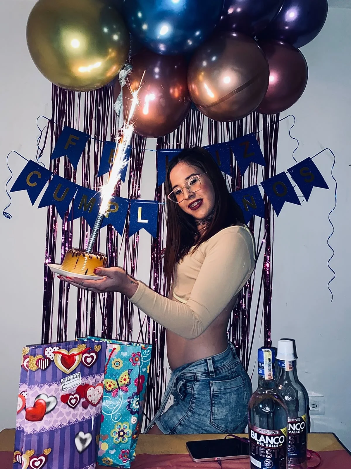 Caleb_Frost kullanıcısının Happy birthday to me albümü -  3 fotoğraf