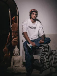 Loggan_donnellyのrelaxingの 2枚の写真