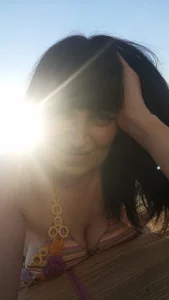 Women-pleasures sexy Mary Pic 2