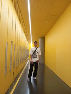 simondwayne 😁 টি ছবি