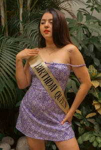 zoewillian My birthday 🦋🪻 Foto 4