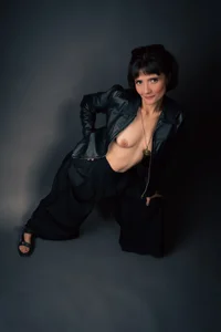 Valery_More__ pretty in black Pic 7