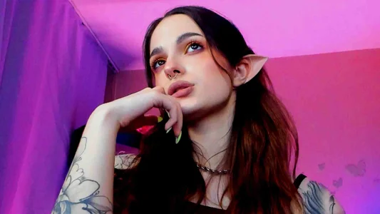 BratzieDarsie I'm on top Foto 2