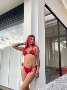 CinthiaCollins Let's go to the pool? Pic 4