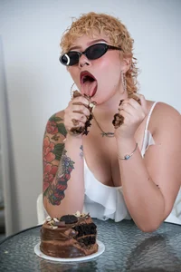 Amy_art Birthday Girl🍻🎂🎊  6টি ছবি