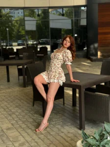 CarolaineMyers Public Pic 4