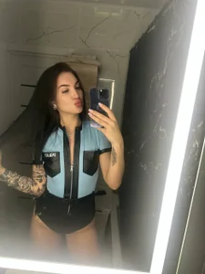 Hollara_Bangg 🚨You're under arrest🚨 Hình 4