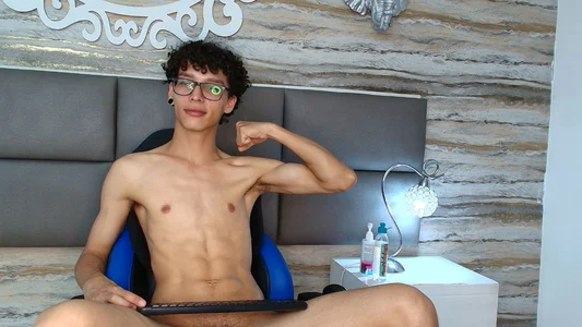 KittyStarmorbid Public Poză 2