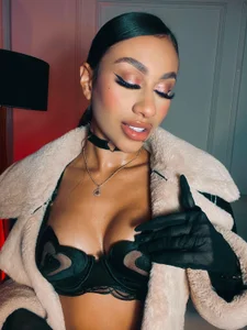 DannaCruz Fanshion & Sensuality 사진 4