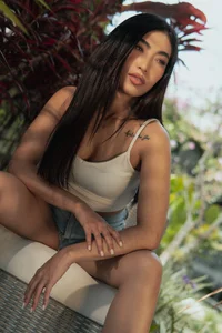 MeganWildeX MEG Bilde 2