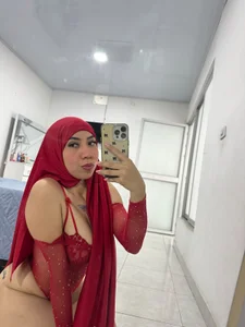 Sweet_hot_mia Sexy Mia! Pic 3