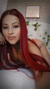 meghan_nill Passion in red 🥵 Pic 2