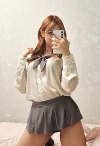 Nona_meow young student) slika