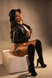 bela_palmer A Baddie 😈 Bilde 3