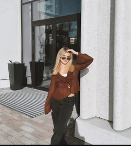 MelbaStelluti Me  2টি ছবি