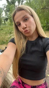 ViktoriSagi Public Immagine 