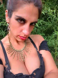 Me1 de Bellydancerhot  photos