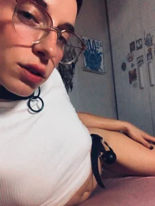 Charlotte-petite Public Pic 2