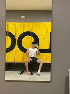 Rayan_Choi Training a little in the morning 🦵🏻💪🏻 . fénykép
