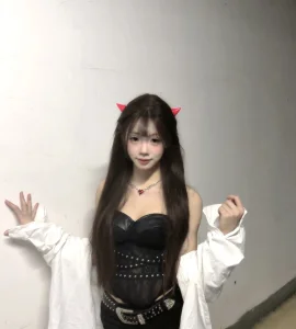 Lris-Girls 吞吞生活照 Poză 2