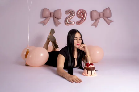 It's my Birthday🎈 de ALEXA_STORM  4 Imagens