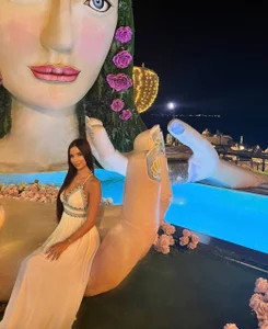 Public od DeanneFarve  6 snímek