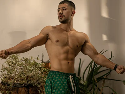 Ezzio_Scolaro Me⚡️ Pic 3