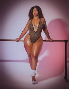 rihanna_rose Seduction Through Every Curve Pic 5