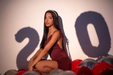 ScarletEvanss_ Celebrate my birthday 🎂🥳 Pic 7