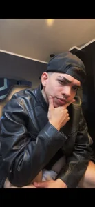 Julian_Mercier more w/ leather Pic 5