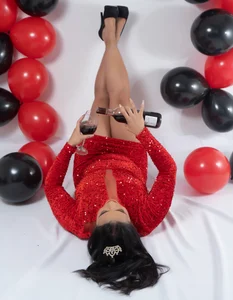 Lia_Blake_HAPPY BIRTHDAY TO ME 🎊🎇🥂图片 7