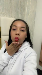 travel with my lips every centimeter of your body..🥵😈💦💓❤️  ‍🔥 de megan_rous_  Imagens