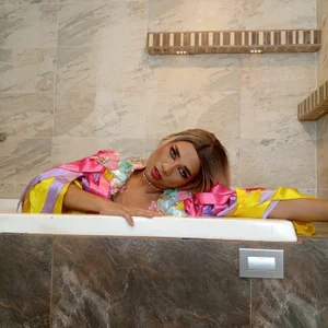 sexy Antonela de Antonela_Connors Foto 5