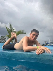 EVAN_TAY I want to share a little of my days with you 🥰 Kuva 2