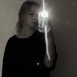 GhisllaineWestler I'm real Pic 2