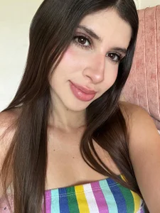 EmmaPetiteXXX Public Pic 4