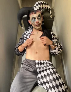 Naughty__ChrissのHalloween 2024の 6枚の写真