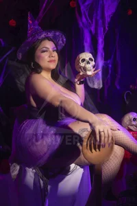 DaniaMillerr_ HALLOWEEN🎃👻 Pic 5