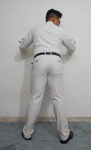 KalethBigDick white suit . fénykép