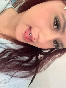 angely_frox There is something in your eyes that promises unforgettable nights. 🧁✨ Kuva 5