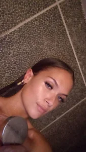 LilyGoldd Public Pic 8