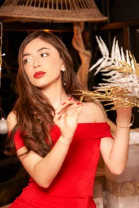 victoriapalmerfgの🎁 Your favorite surprise under the tree✨の 4枚の写真