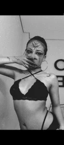 Zoe_kissesのWitch 💀の枚の写真