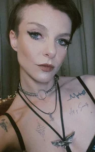 Olivia-Brooks Public зображення