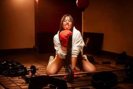 _Victoria_foxx_ a little boxing 🥰 . fénykép