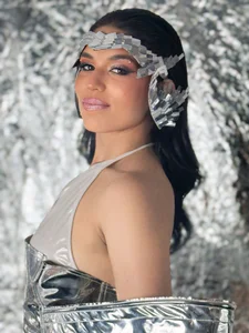 elissa_goddes Silver Girl 🩶🛸 Kuva 6