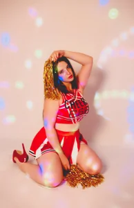 ElizabethBronks Cheerleader 💥 Pic 2
