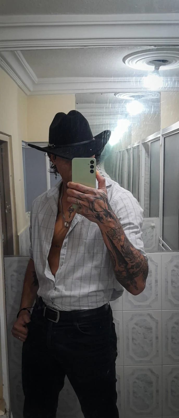 Public od Damian_romanoff_  2 snímek