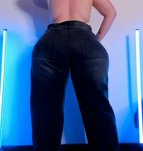 RossMildreyのYou have my full attention, take advantage of it.の 6枚の写真