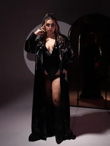 Zara_Wolf_のLight, Shadow and Attitudeの 2枚の写真